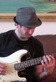 How to Play the Minor & Major Pentatonic Scales - Lead Guitar Lesson