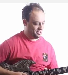 Cool Lead Melodic Guitar Lick - Lead Guitar Lesson